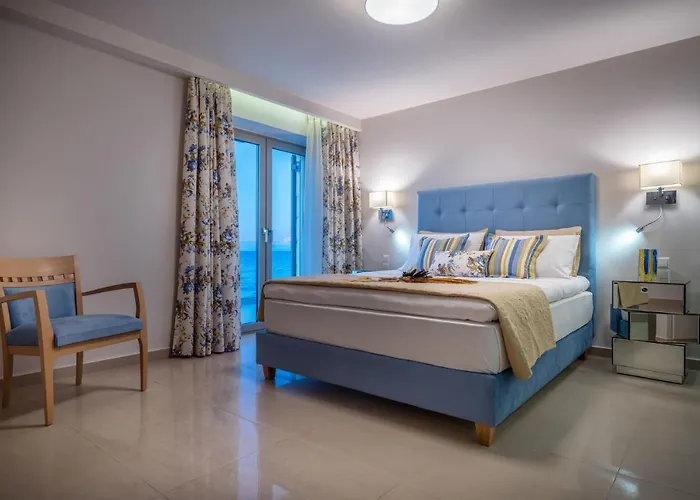 Beachfront Zante Perla 5 Bedroom Private Pool Plános