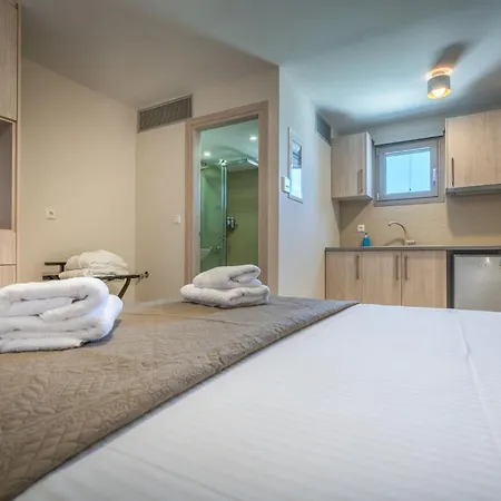 Villa Beachfront Zante Perla 5 Bedroom Private Pool